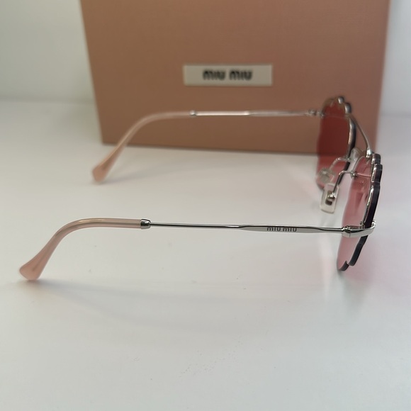 💯- New Authentic MIU MIU MU57U Irregular-Frame Sunglasses - Picture 9 of 16